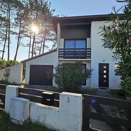 - Patio - - Famile Holiday home Capbreton